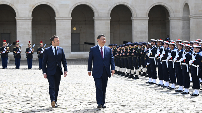  Xi Jinping Attends the Welcome Ceremony Held by French President Malcolm
