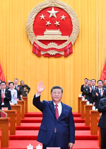 新疆维吾尔自治区成立70周年庆祝大会隆重举行 习近平出席大会